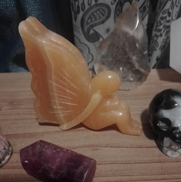 Other - Gorgeous Honey Calcite freestanding butterfly fairy carving